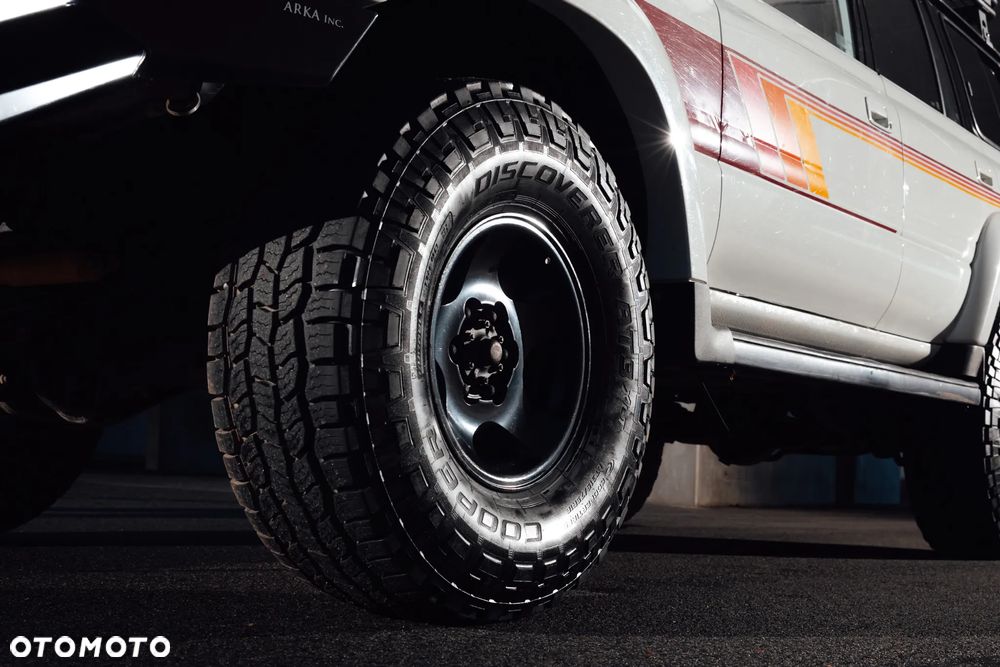 Toyota Land Cruiser - 13