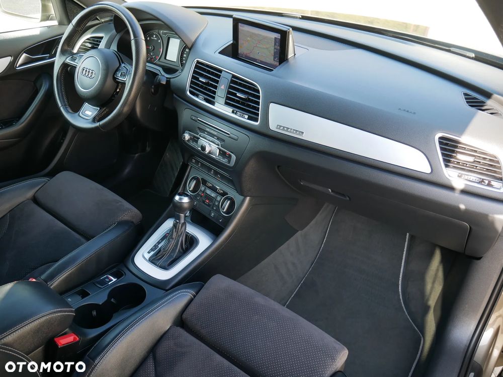 Audi Q3 2.0 TDI Quattro Design S tronic - 23