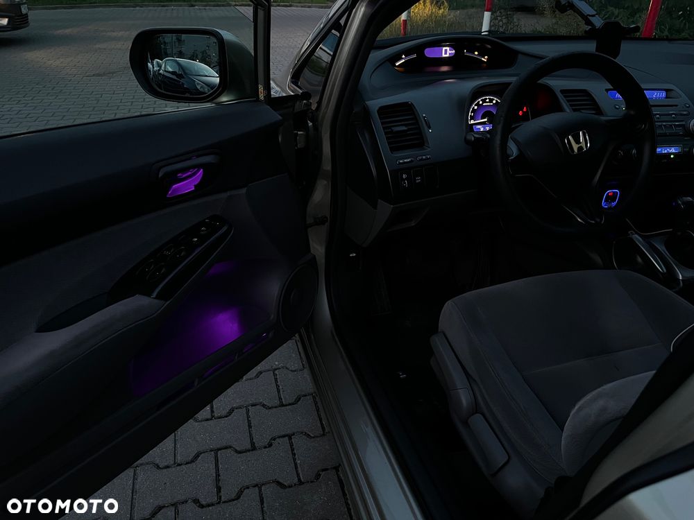 Honda Civic 1.8 Comfort - 26