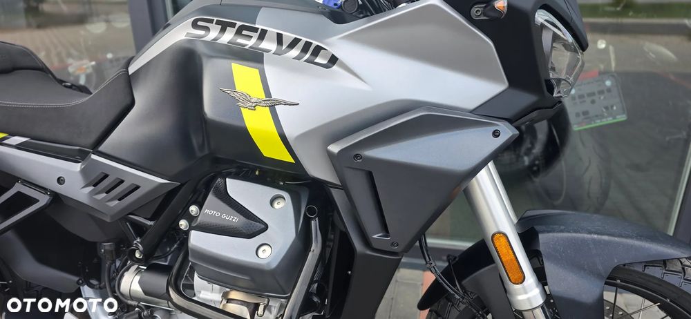 Moto Guzzi Stelvio - 22