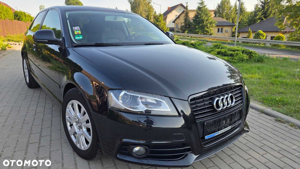 Audi A3 Sportback - 2