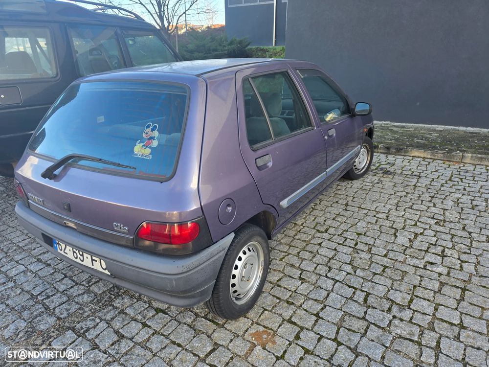 Renault Clio 1.2 RN - 2