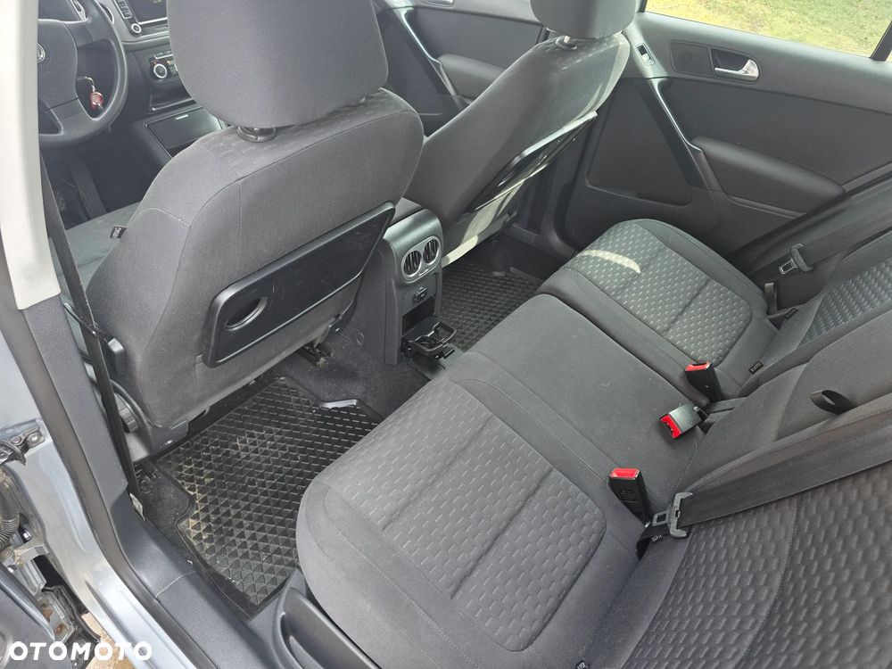Volkswagen Tiguan 2.0 TDI DPF 4Motion Track & Field - 28