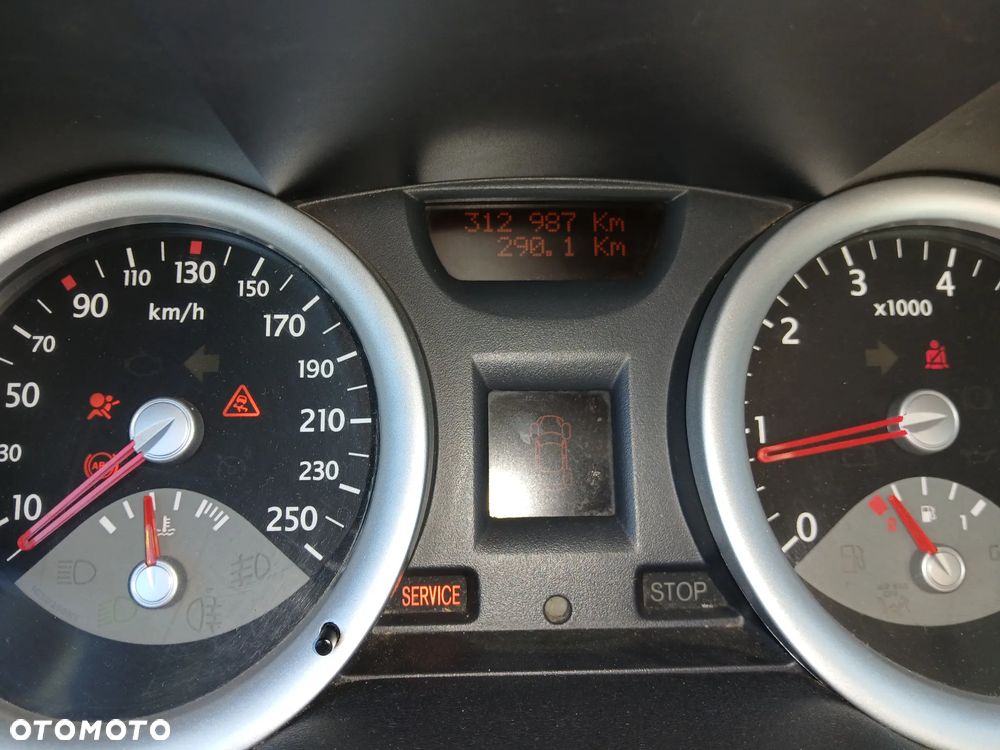 Renault Megane 2.0 16V Dynamique - 9