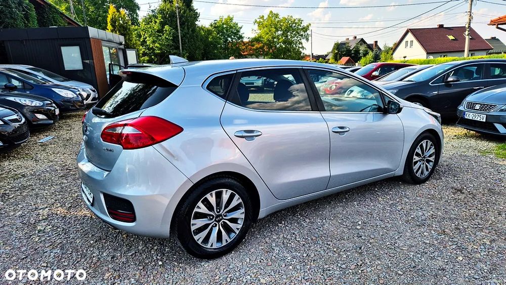 Kia Ceed 1.6 GDI XL - 14