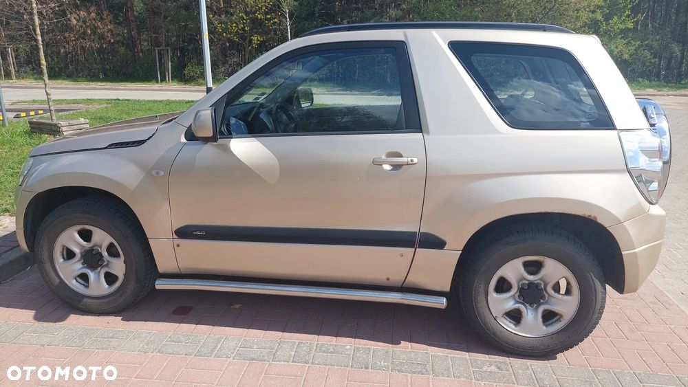 Suzuki Grand Vitara 1.6 - 12