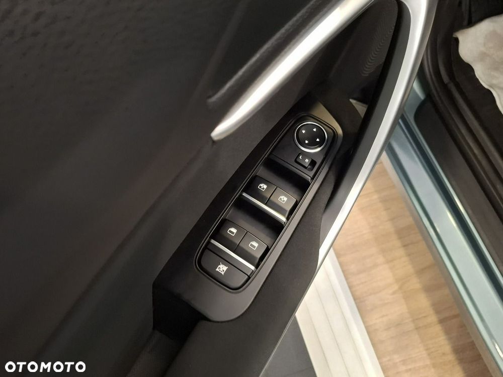 Kia Ceed 1.5 T-GDI M - 12