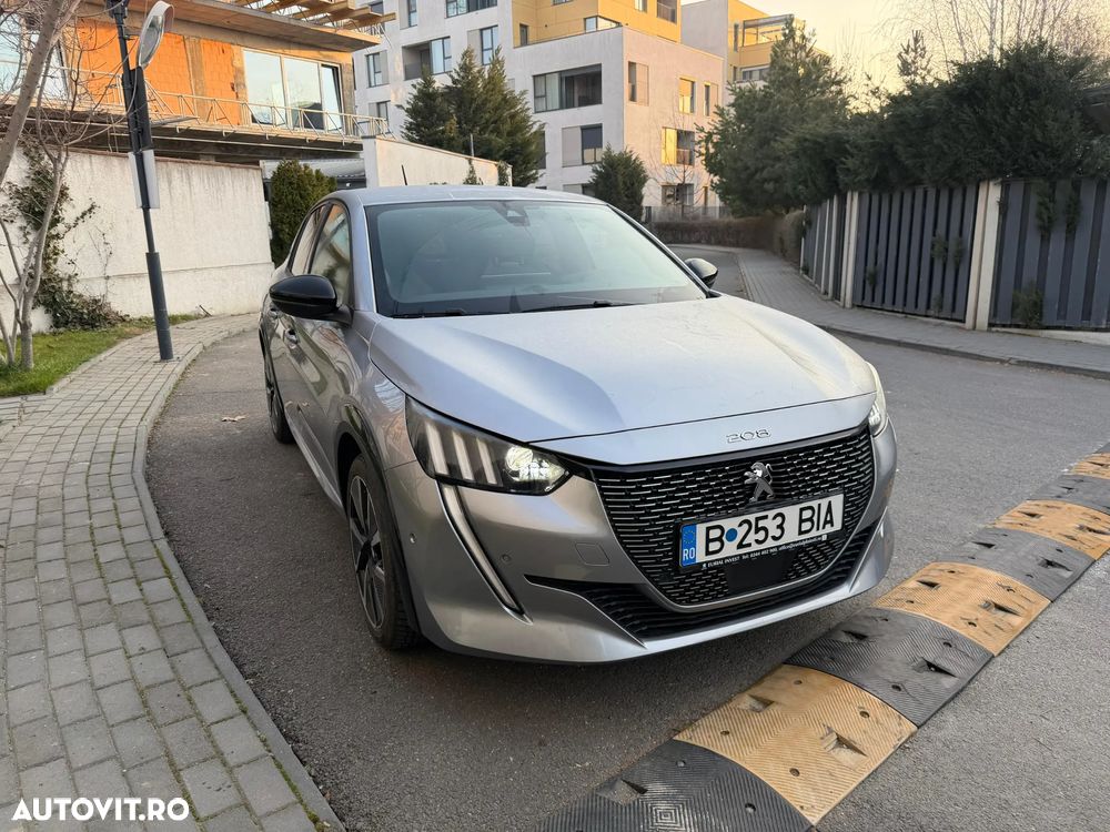 Peugeot 208 e-208 GT - 3