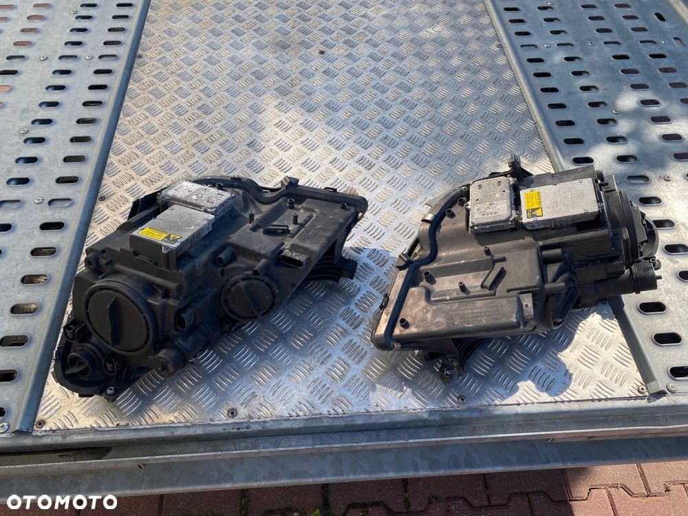 lampa xenon skrętny Mercedes CLS W219 Europa - 6