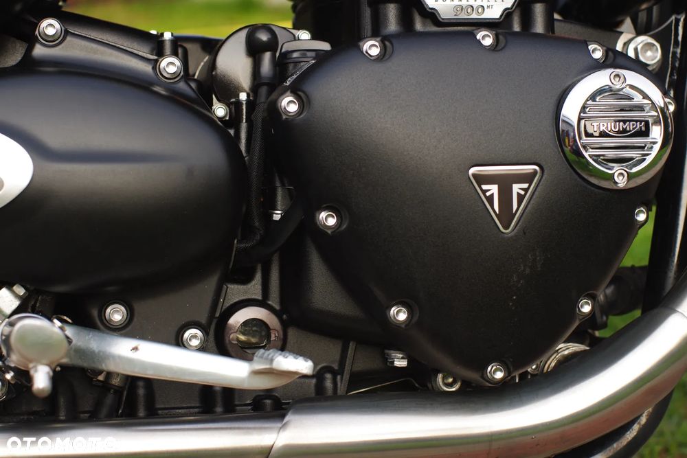 Triumph Street Twin - 16