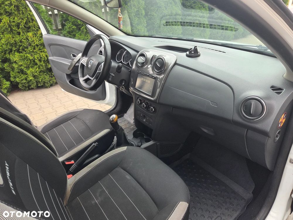 Dacia Sandero 1.5 dCi Laureate - 6