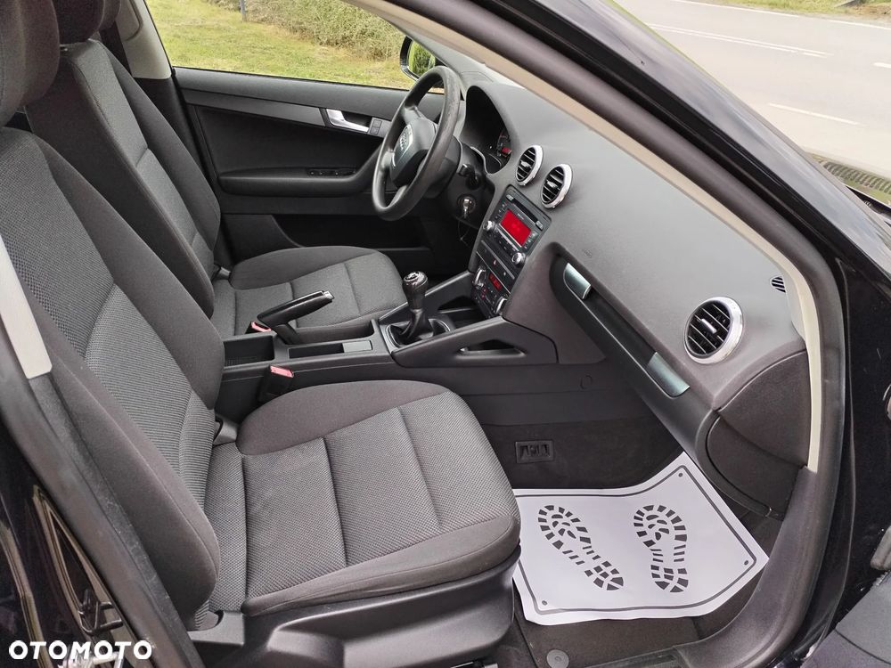 Audi A3 Sportback - 15