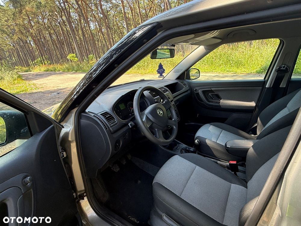 Skoda Fabia 1.4 16V Ambition - 11