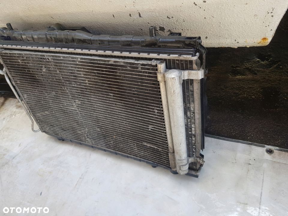 chłodnica wentylator Kia Cerato 1.6 - 3