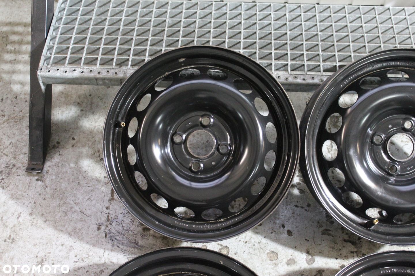ALCAR CITROEN PEUGEOT TOYOTA 15cali 4x100 ET35 4.5J - 1