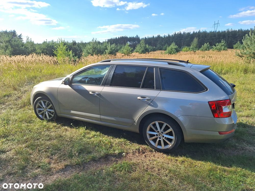 Skoda Octavia 2.0 TDI Style DSG - 2