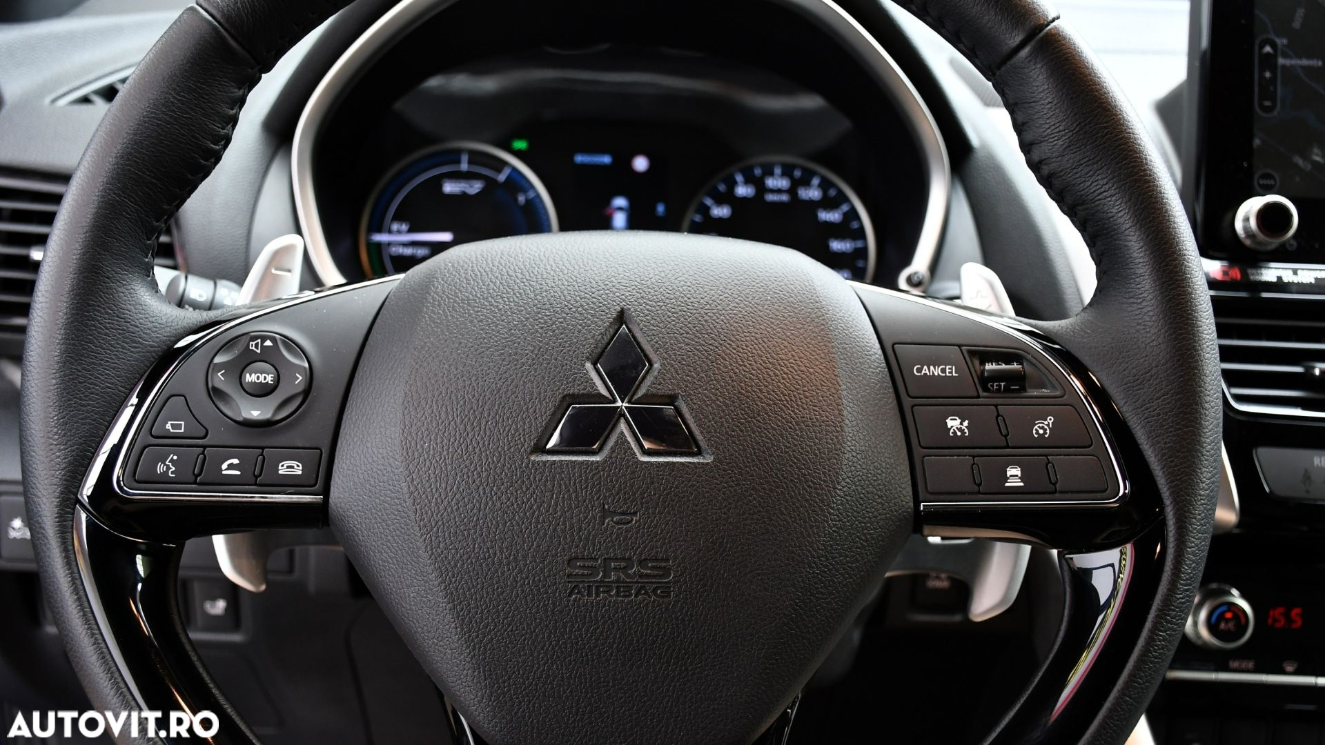 Mitsubishi Eclipse-Cross Plug-In Hybrid 4WD Intro Edition - 21