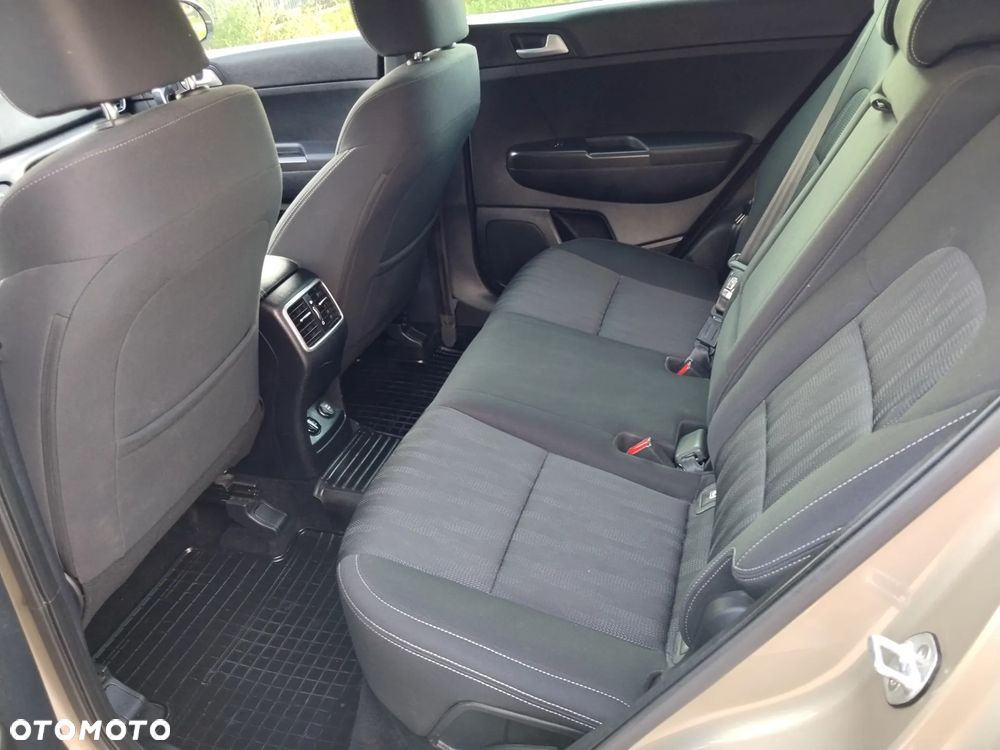 Kia Sportage - 16
