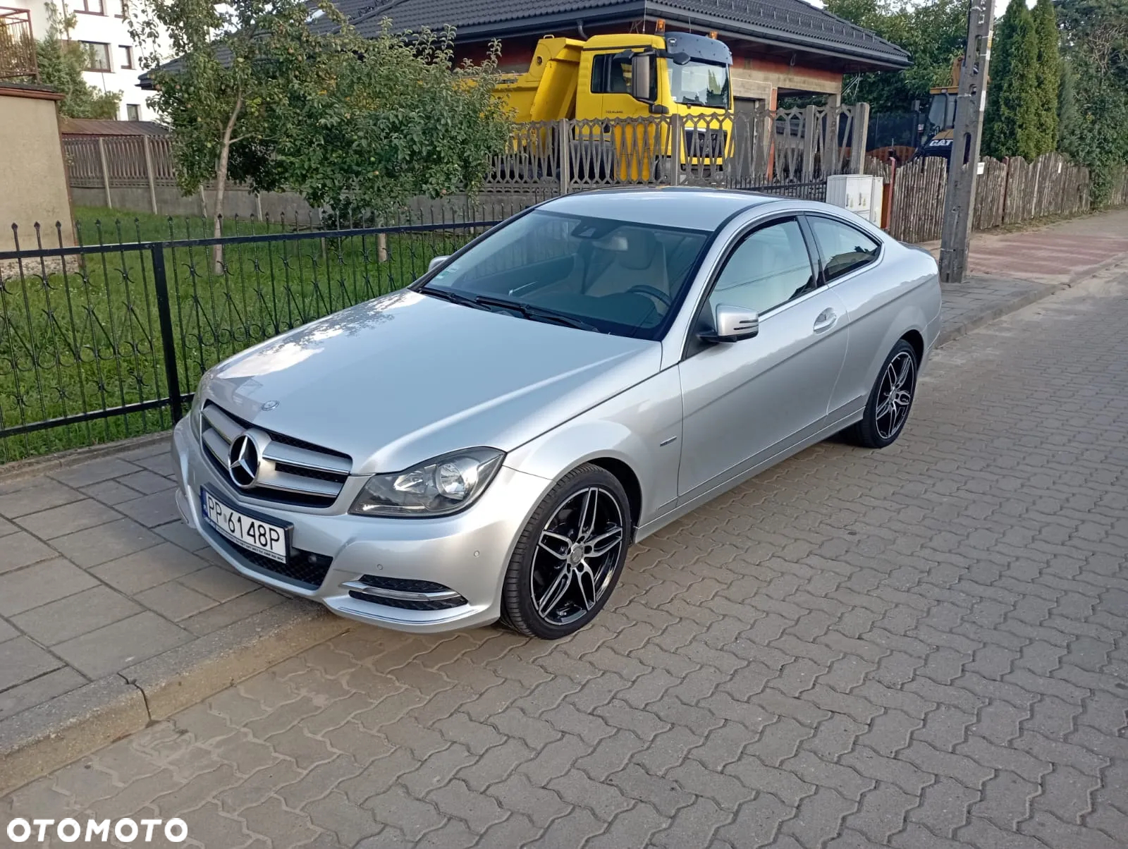 Mercedes-Benz Klasa C 180 CGI BlueEff - 12