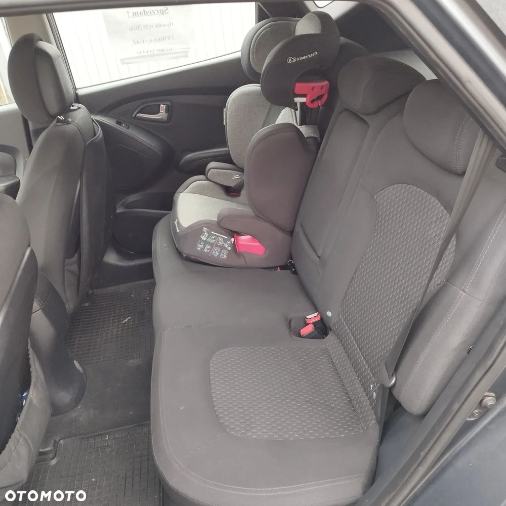 Hyundai ix35 - 13