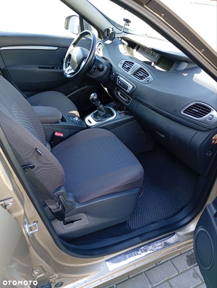 Renault Scenic 1.5 dCi Limited - 29