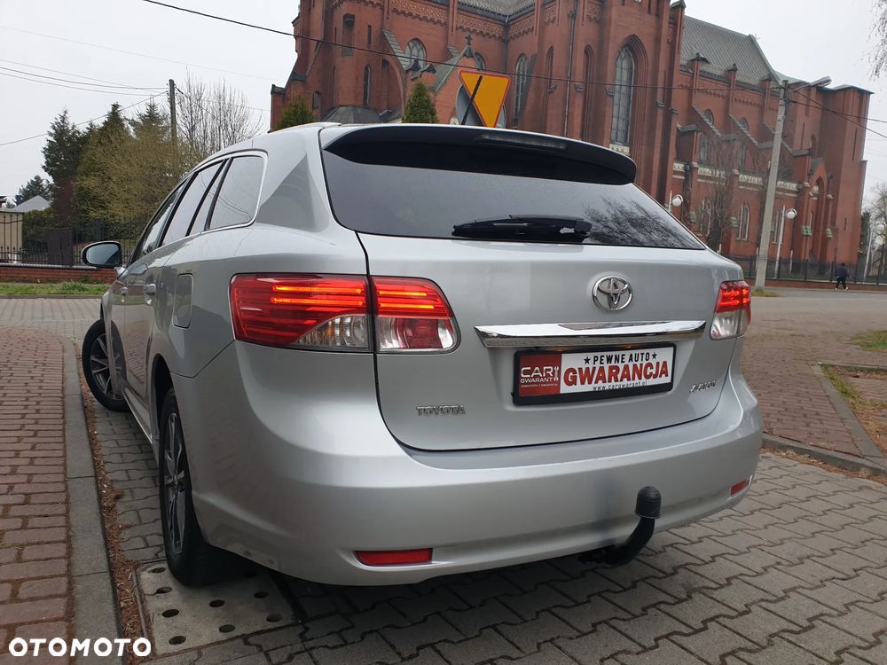 Toyota Avensis Touring Sports 1.8 Edition S+ - 19