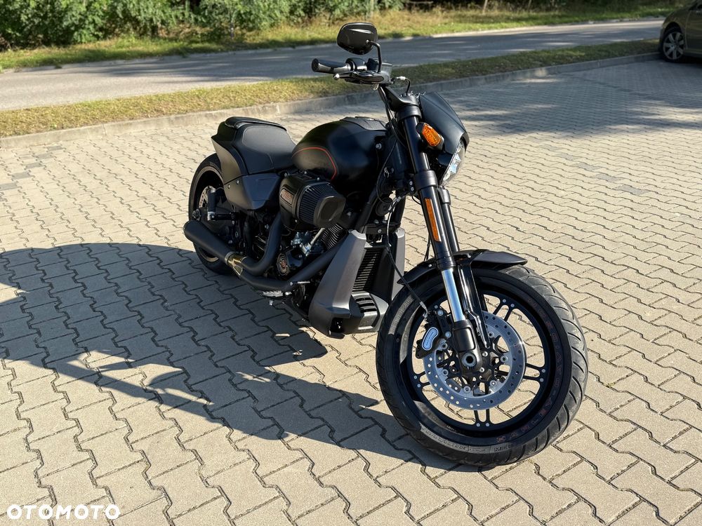 Harley-Davidson Softail FXDR - 14