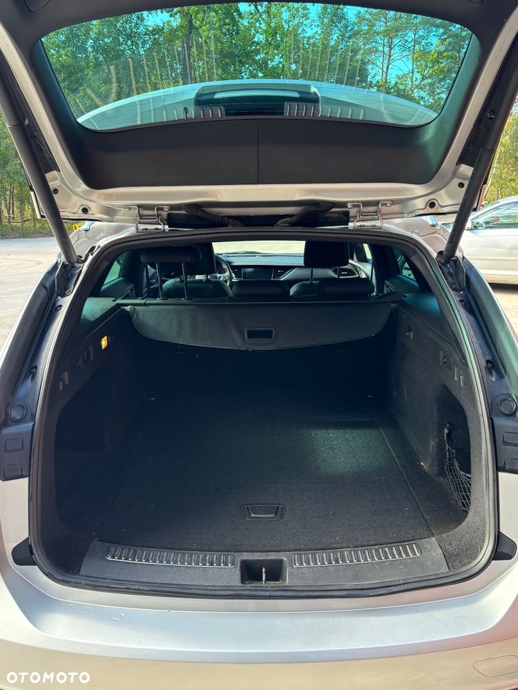 Opel Insignia - 12