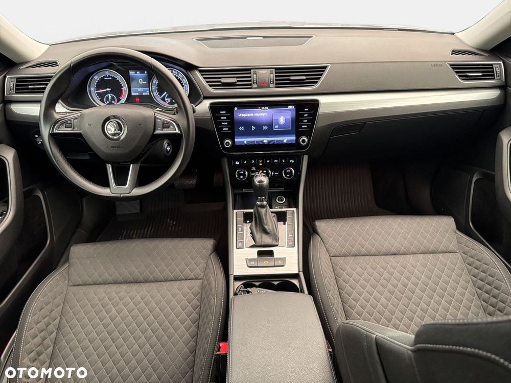 Skoda Superb 2.0 TDI SCR Ambition DSG - 17