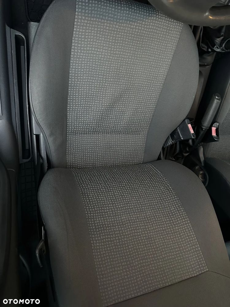 Opel Corsa - 11