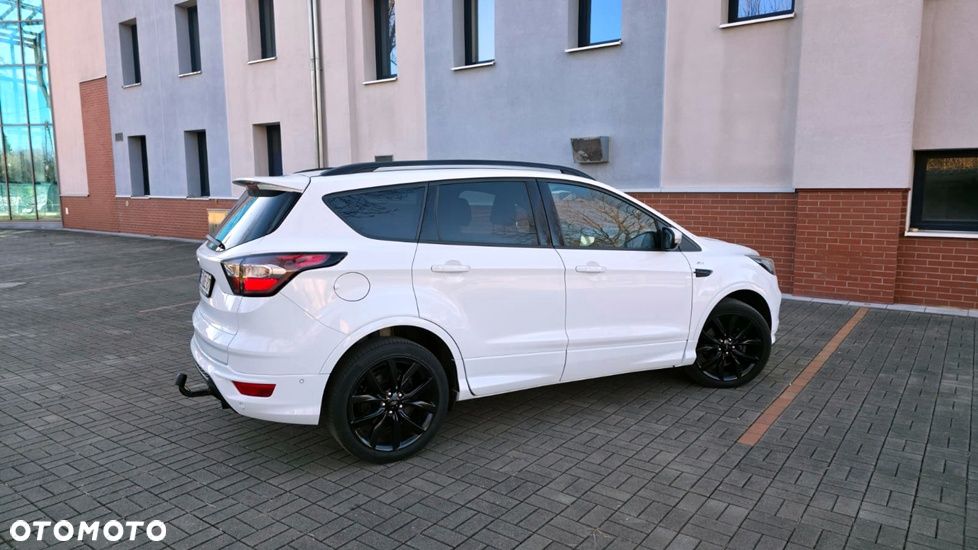Ford Kuga 2.0 TDCi 2x4 ST-Line - 4