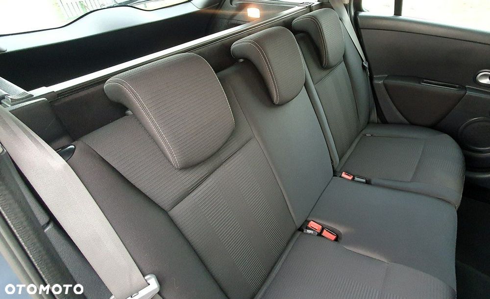 Renault Clio - 11