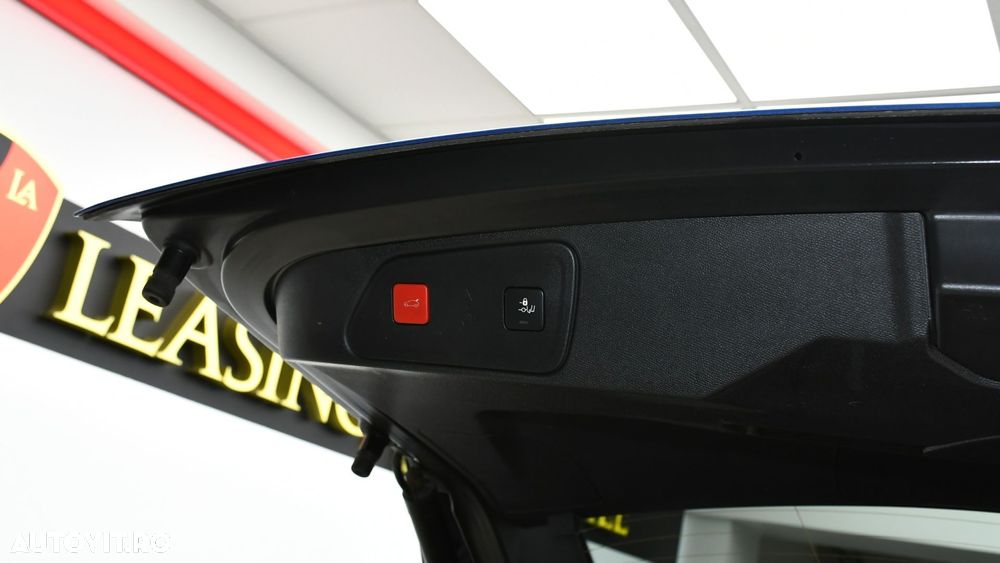 Peugeot 3008 PHEV EAT8 4X4 GT Pack - 29