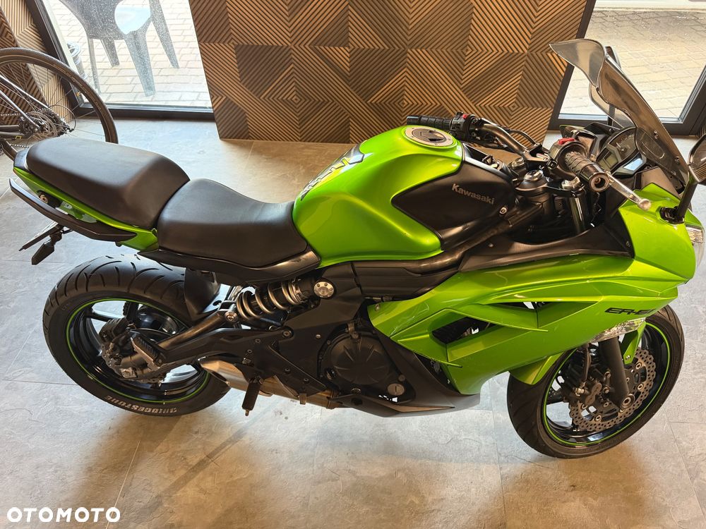 Kawasaki ER - 11