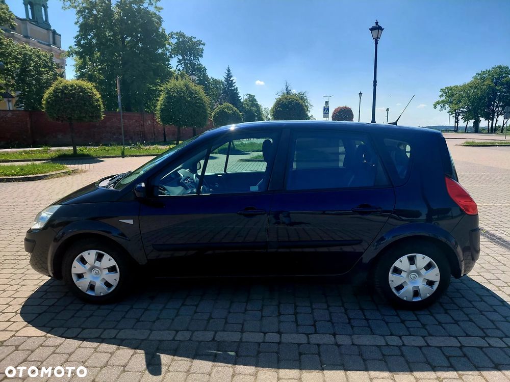 Renault Scenic 1.6 16V Confort Expression - 25