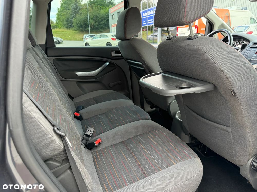 Ford Focus C-Max - 8