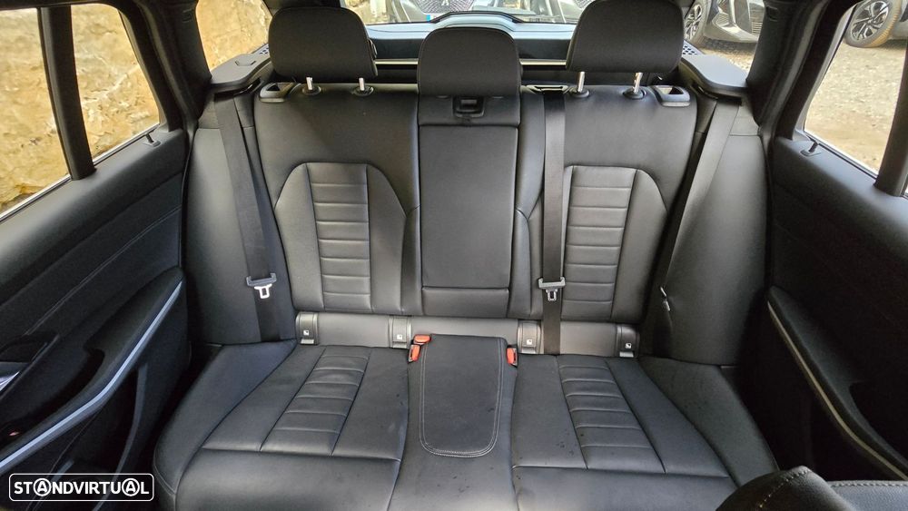 BMW 318 d Touring Line Sport Auto - 57
