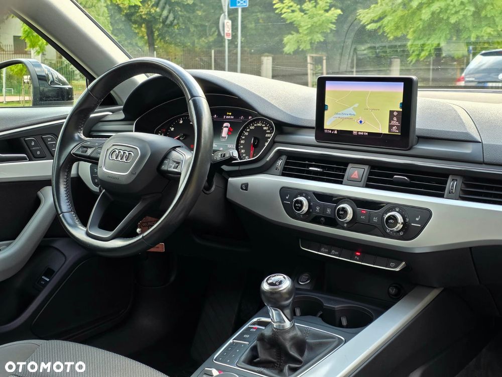 Audi A4 Avant 2.0 TDI ultra - 14