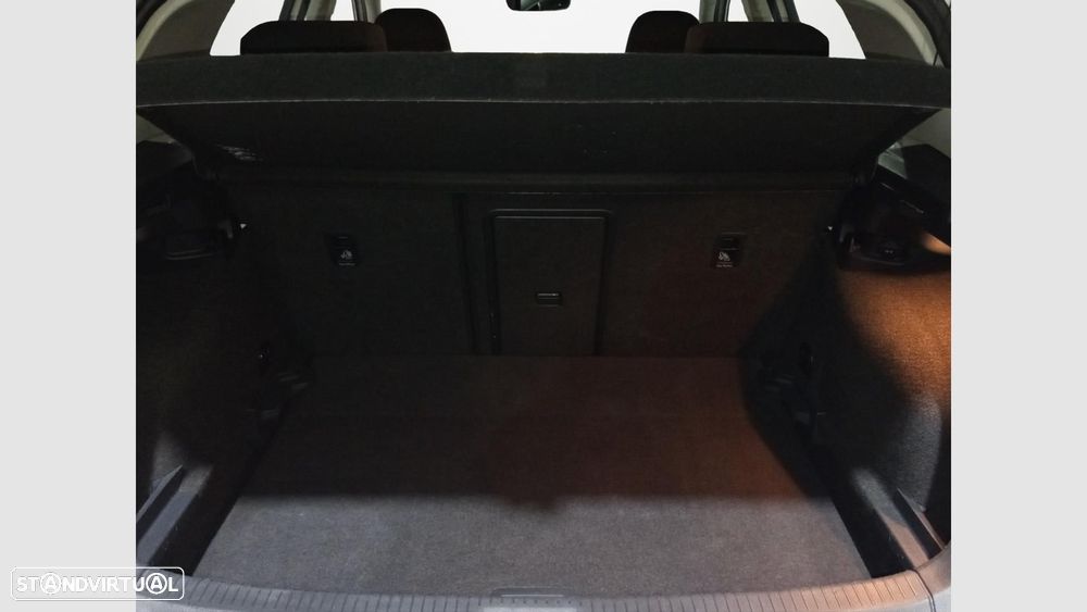 VW Golf 1.0 TSI Confortline DSG - 15