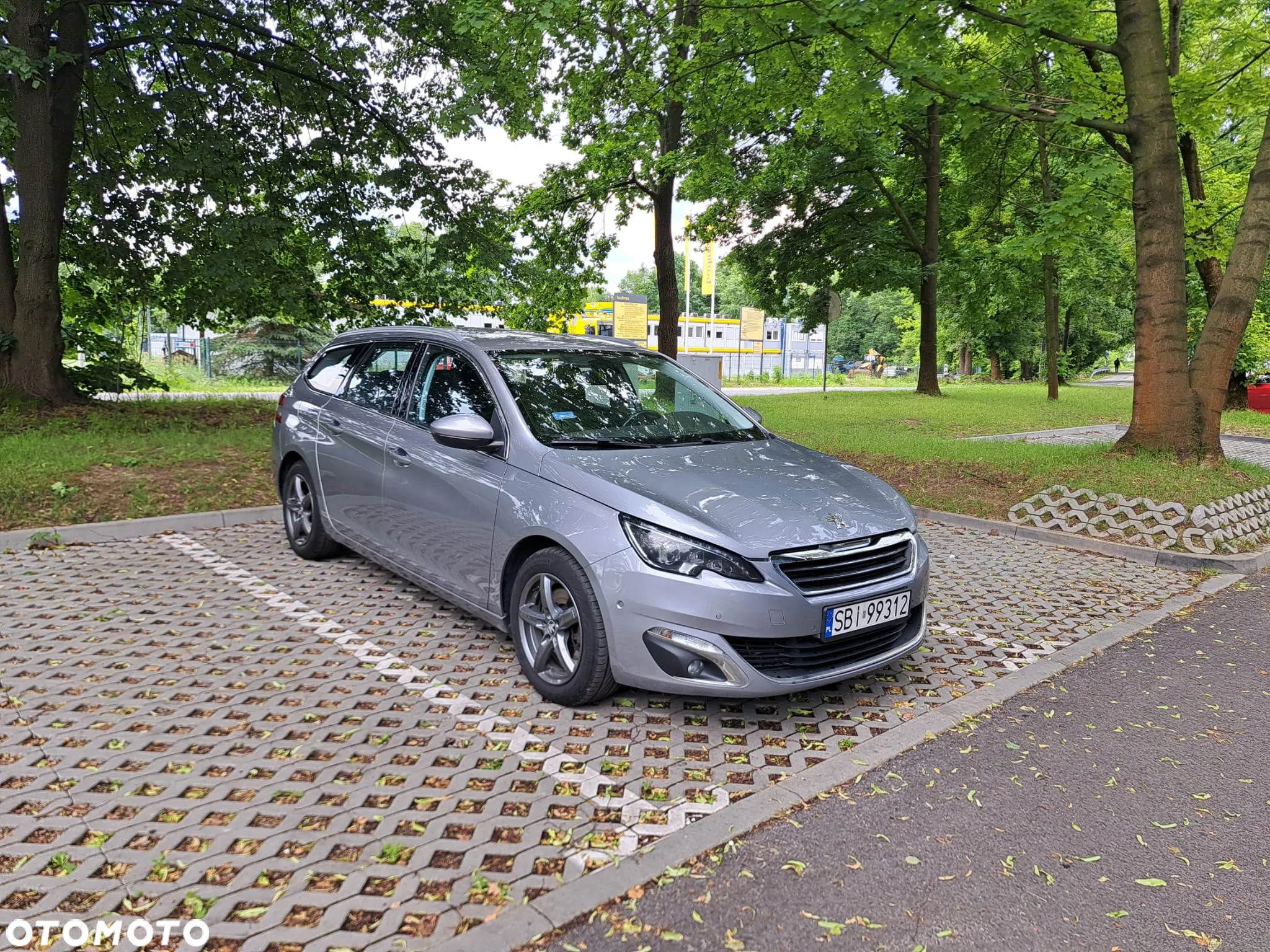 Peugeot 308 SW 2.0 Blue HDi Allure S&S - 18