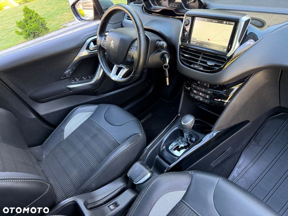 Peugeot 2008 PureTech 130 Stop&Start EAT6 Allure - 20