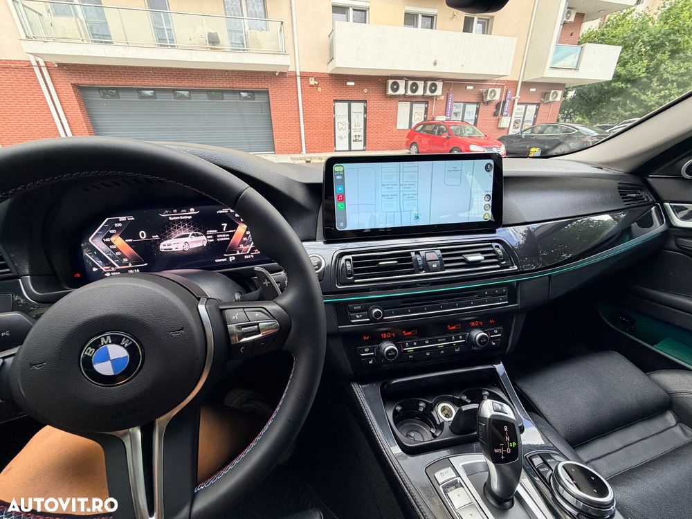 BMW Seria 5 525d xDrive - 9