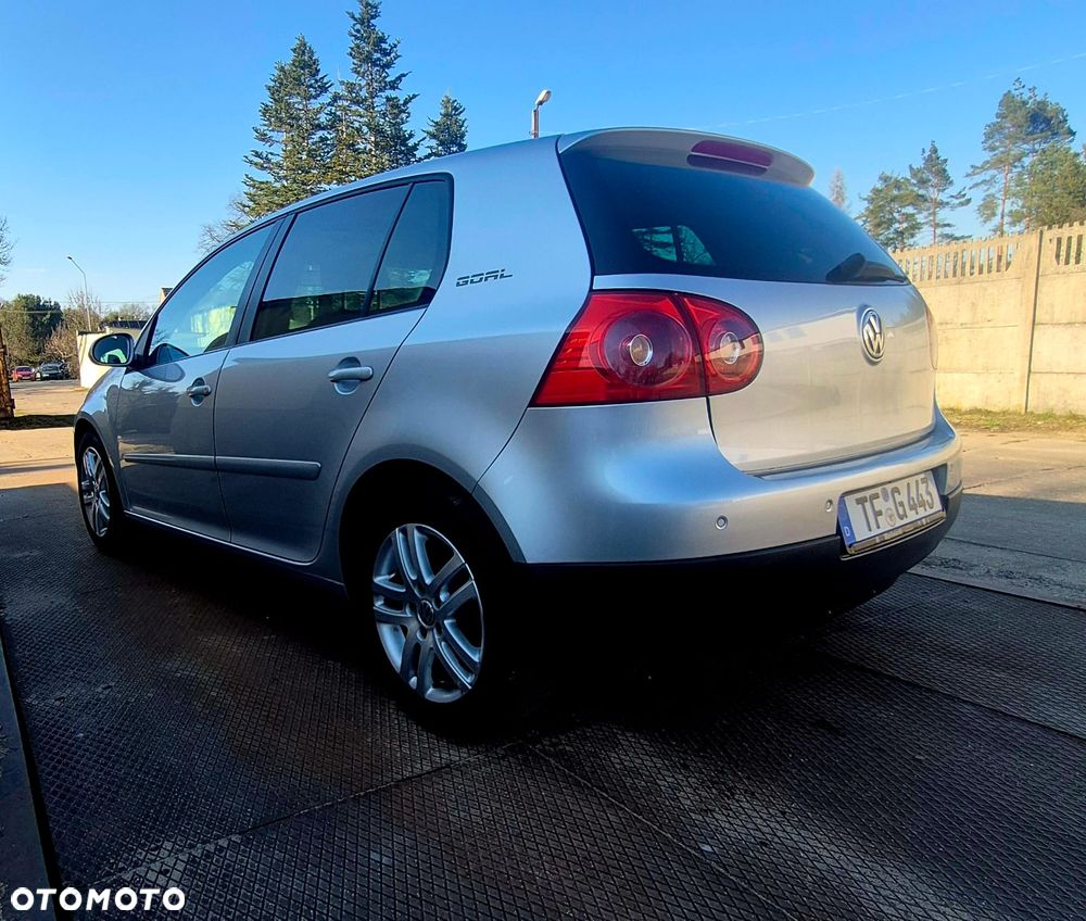 Volkswagen Golf 1.6 FSI Goal - 4