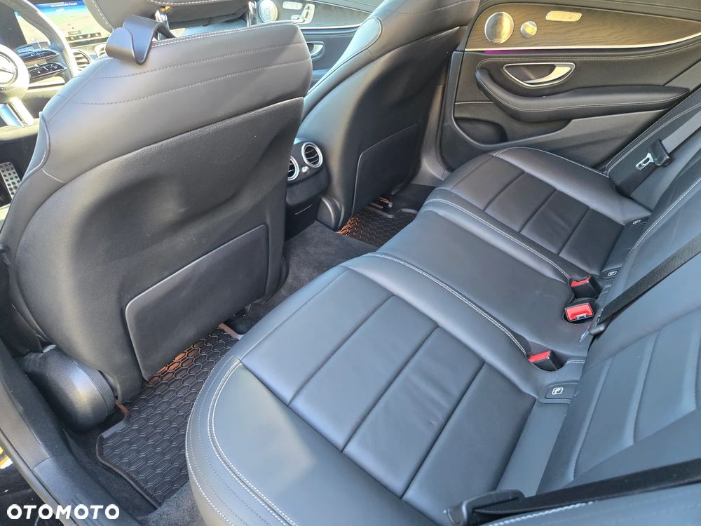 Mercedes-Benz Klasa E 220 d 9G-TRONIC AMG Line - 5