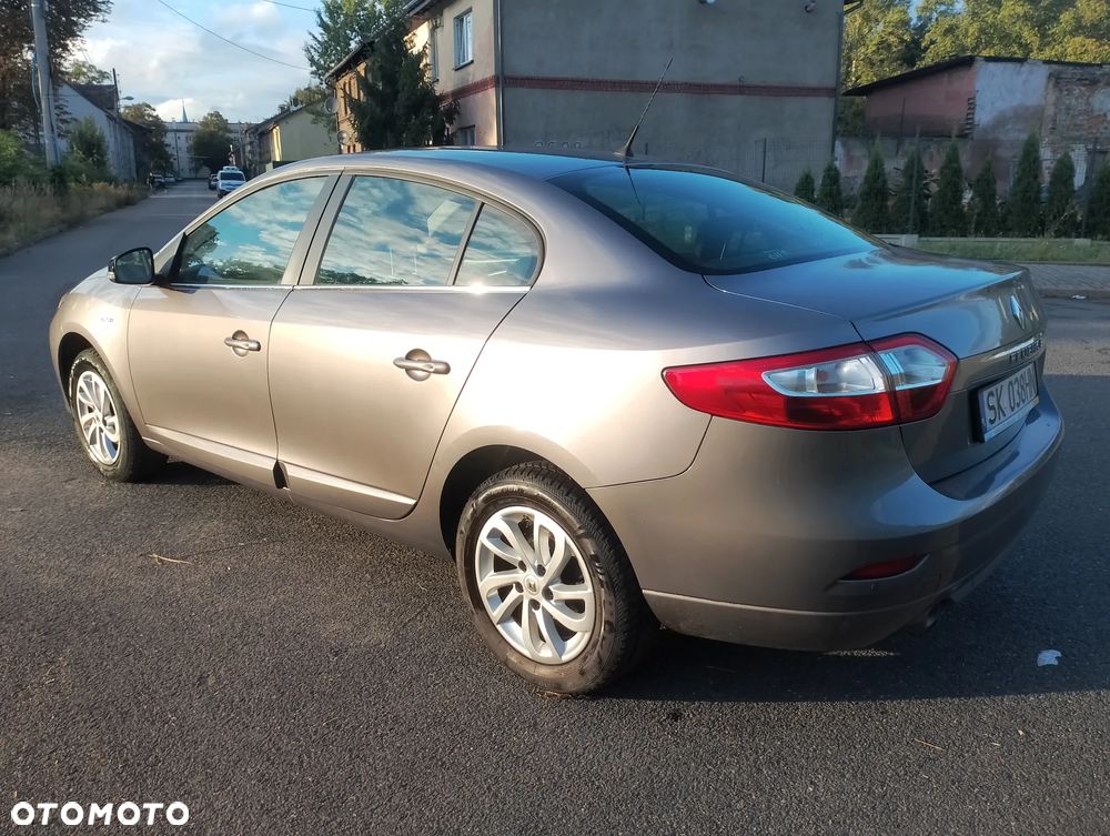 Renault Fluence 1.6 16V Limited - 9