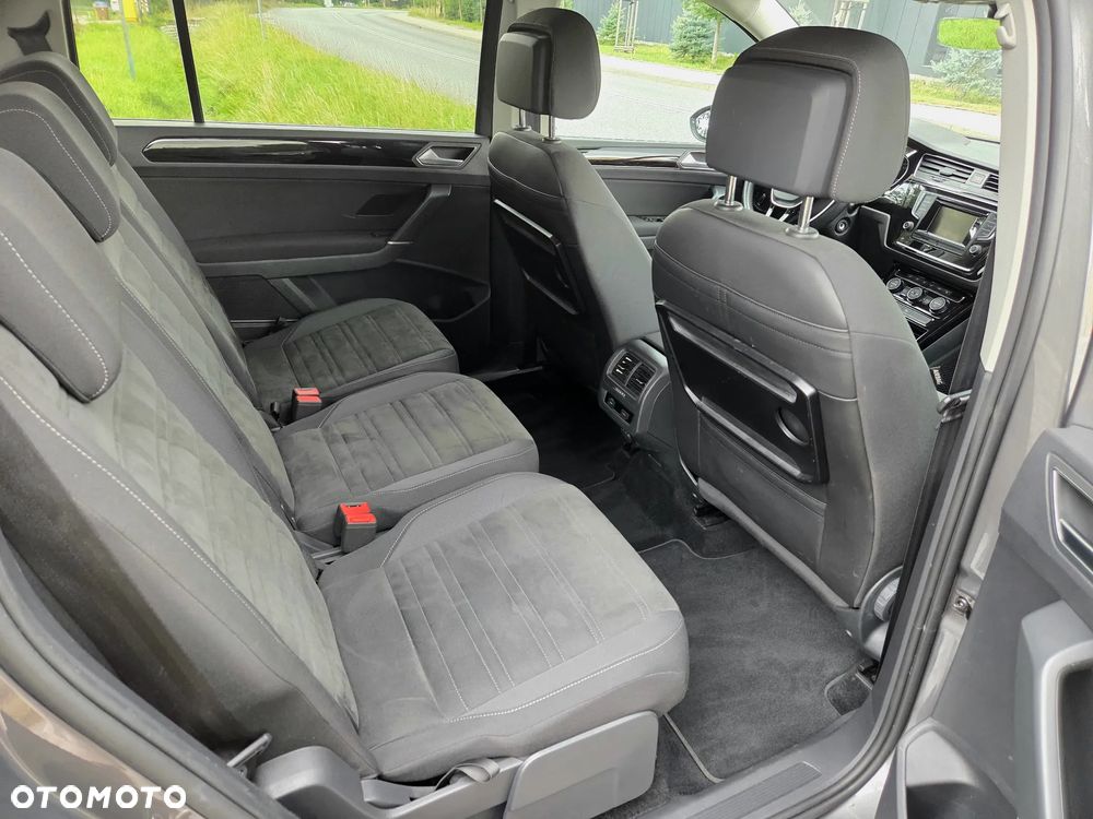 Volkswagen Touran 2.0 TDI BMT Highline - 15