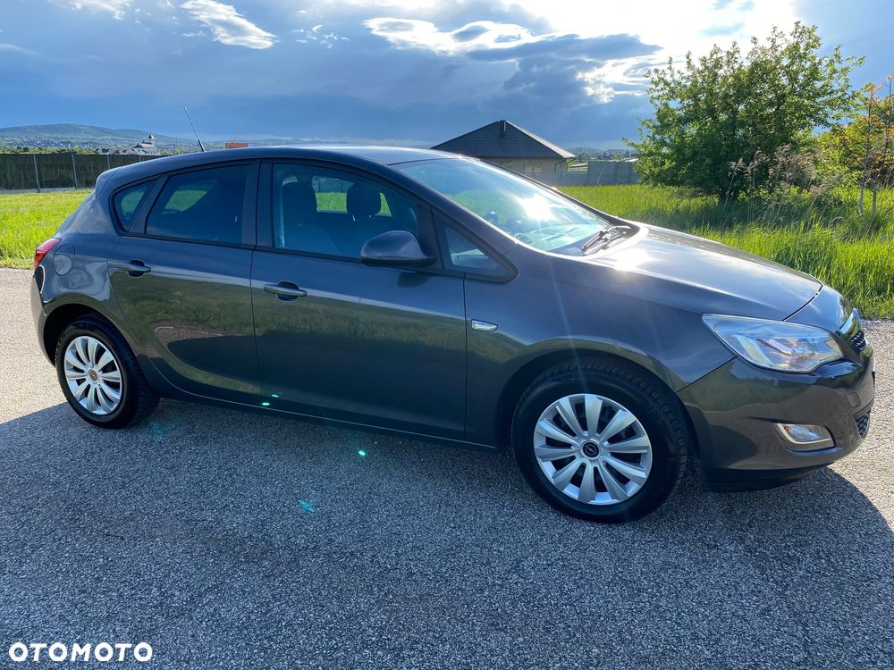 Opel Astra 1.4 Turbo Design Edition - 14