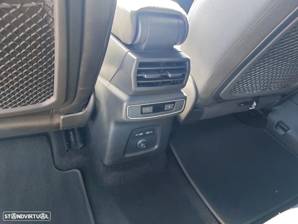 Audi Q4 Sportback e-tron - 13