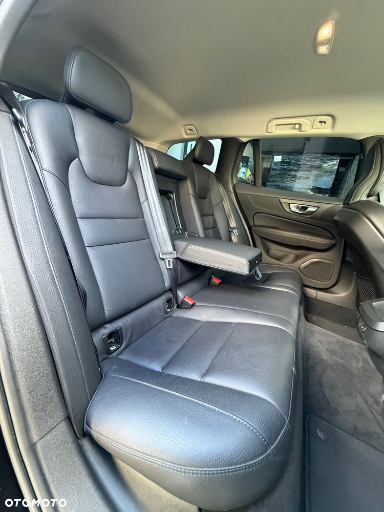 Volvo V60 B4 D Geartronic Momentum Pro - 26