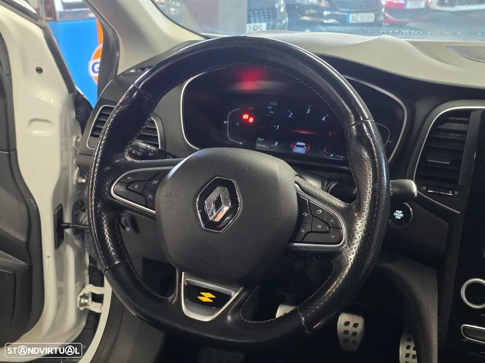 Renault Mégane Sport Tourer 1.5 Blue dCi R.S. Line — fotografia 25